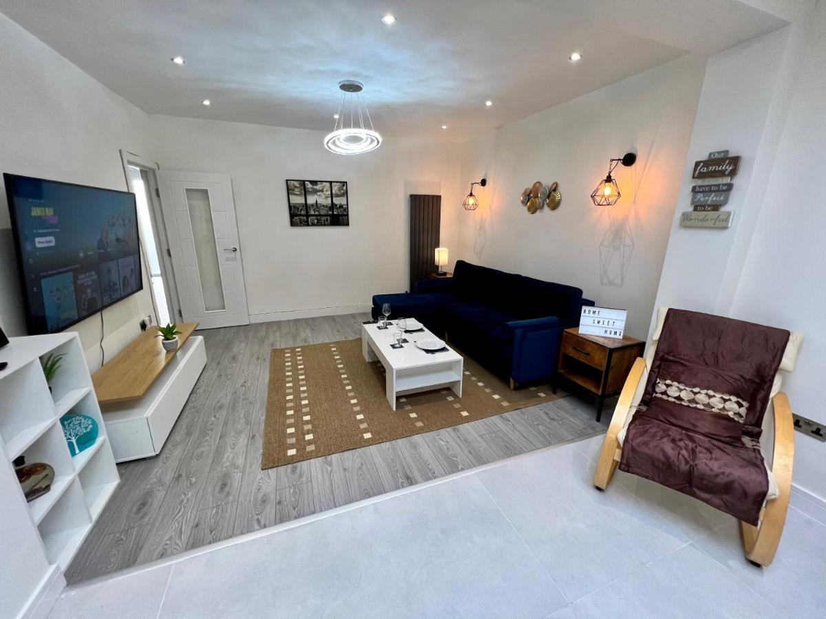 Wembley Stadium 5 Star Brand New Luxury Sleeps 14 With Parking Villa Londres Exterior foto