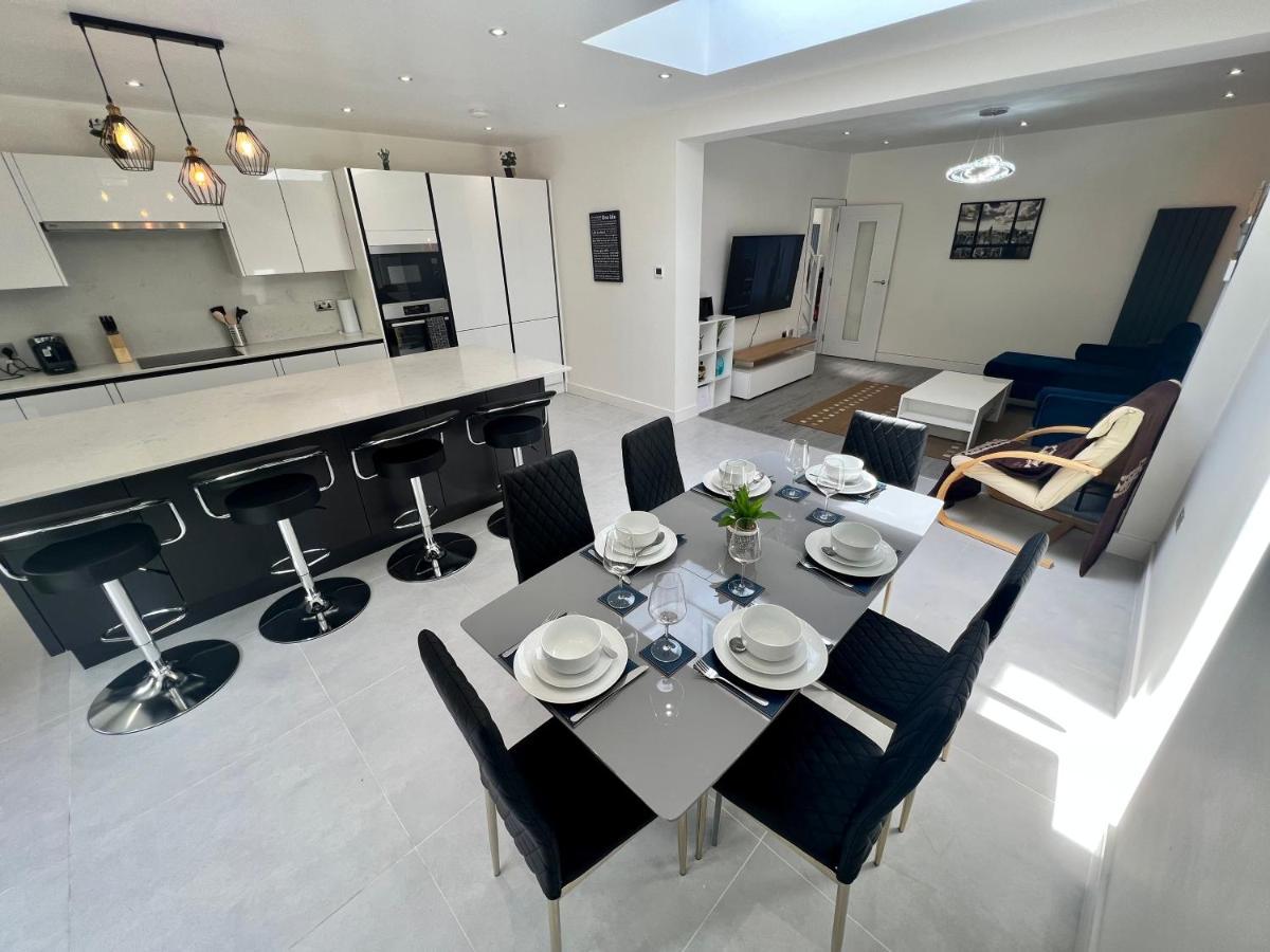 Wembley Stadium 5 Star Brand New Luxury Sleeps 14 With Parking Villa Londres Exterior foto