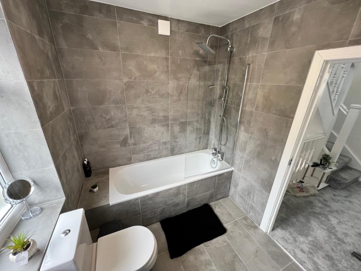 Wembley Stadium 5 Star Brand New Luxury Sleeps 14 With Parking Villa Londres Exterior foto